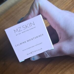 MZ Skin Calming Moisturizer - Light Pink